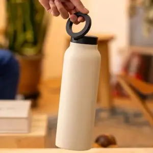 102167-ea1e28.webp Magnetic Insulated Stainless Steel Water Bottle with Phone Holder