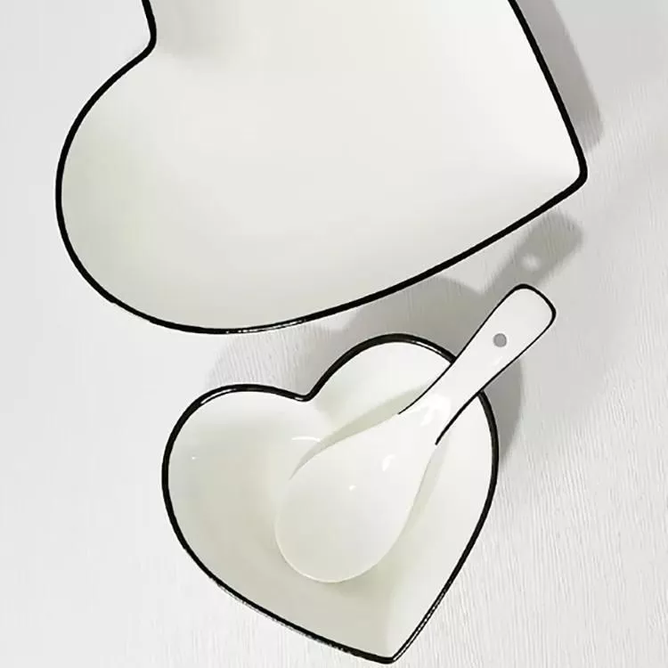 Chic Heart-Shaped Ceramic Plate