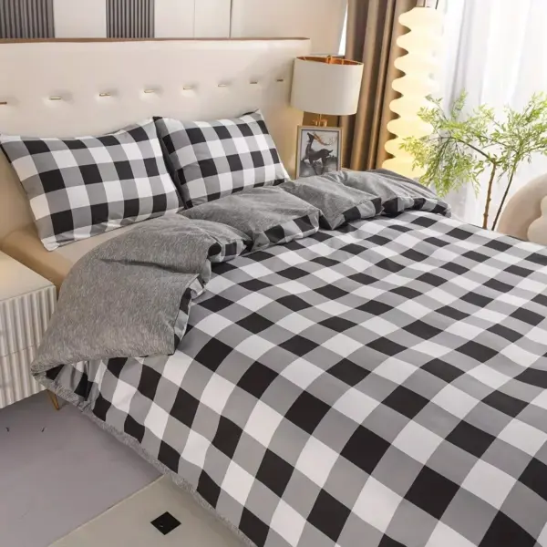 112335-c003df.webp Luxurious Microfiber Duvet Cover Set