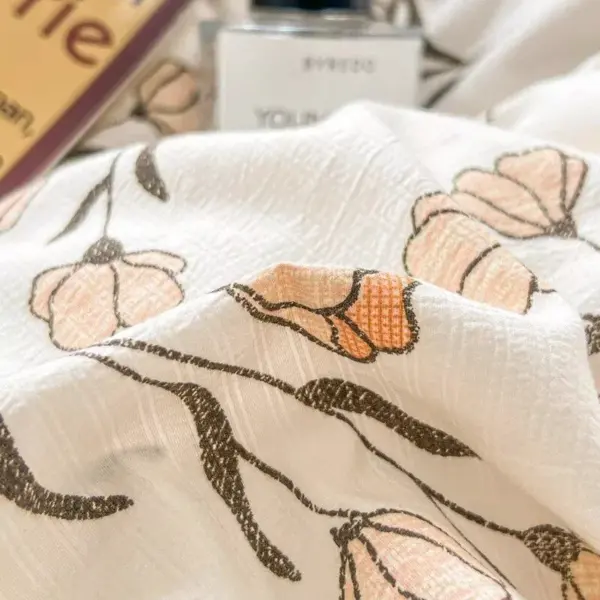 112336-45b762.webp Floral Jacquard Bedding Set