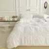 112338-013479.webp Luxury 3D Twist Flower Bedding Set