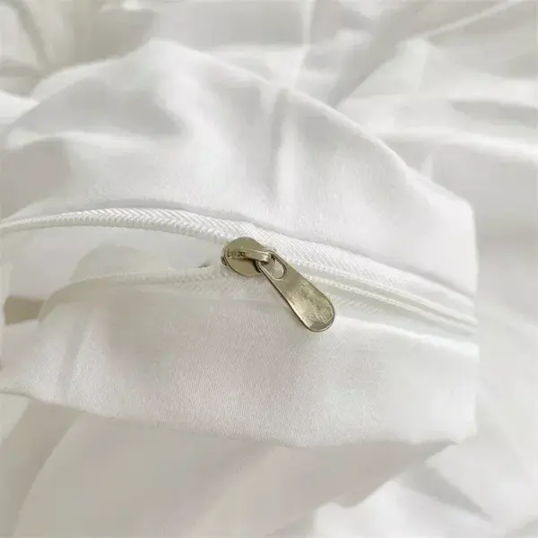 112338-9002d9.webp Luxury 3D Twist Flower Bedding Set