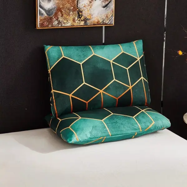 112341-50e680.webp Luxury Geometric Quilt Cover Set