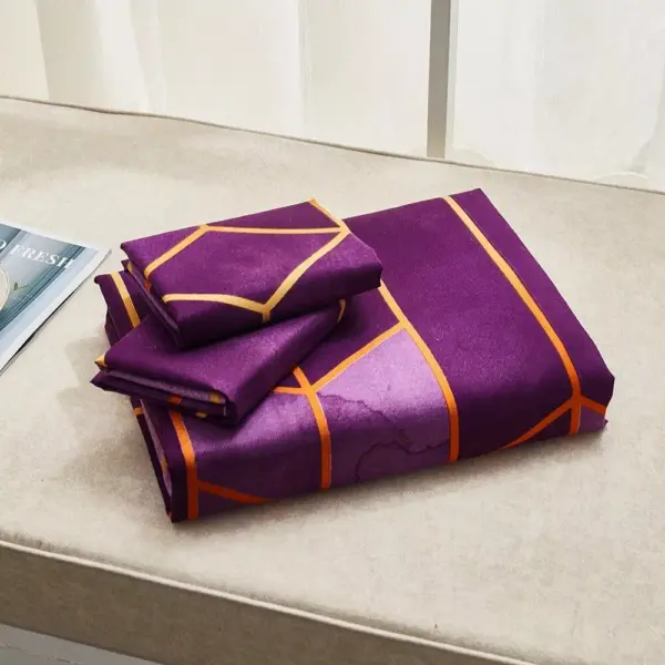 112341-e548bd.webp Luxury Geometric Quilt Cover Set
